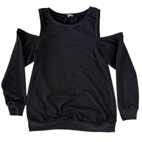 Tobi Tops - Tobi Crystal Cold Shoulder Sweater Sweatshirt, Black, Size Medium